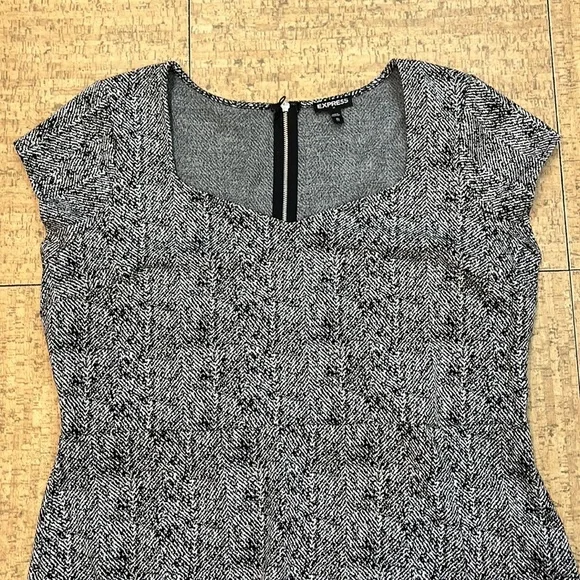 Express Cap Sleeve Black Marled Knee-Length Dress - Picture 4 of 10